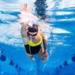 picture of a swimmer performing freestyle